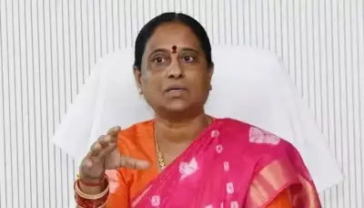 ఢిల్లీకి కొండా సురేఖ..ఏంజరగబోతుంది ?