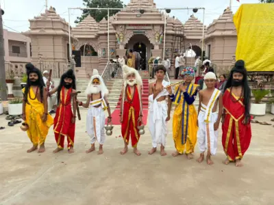 હળવદમાં 'ગૃહે ગૃહે સંસ્કૃતમ્' થીમ સાથે સંસ્કૃત ગૌરવ યાત્રા યોજાઈ