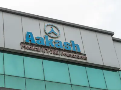 After Job Cuts, Aakash Shuts Digital Classroom Programme