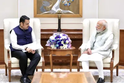 मुख्यमंत्री फडणवीसांनी घेतली पंतप्रधान मोदींची भेट