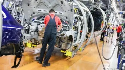Germany's car crisis: Will the 35-hour workweek survive?