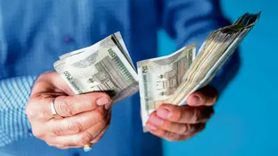 Govt Scheme: एकही रुपया जमा न करता सरकार देत आहे 25000 रुपये? कोणाला मिळणार फायदा? जाणून घ्या संपूर्ण माहिती