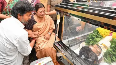 ప్రభుత్వ లాంఛనాలతో భాగ్యరాజ్ అంత్యక్రియలు.. సీఎం విజయ్ ఆదేశాలు