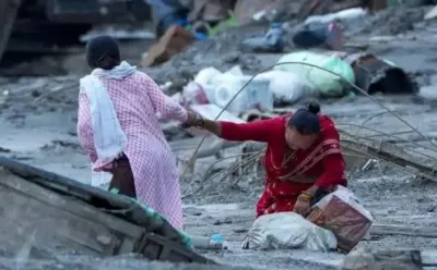 ধ্বংসস্তূপের নিচে মৃত্যুর মিছিল: নেপালে প্রাণহানি ৯০৩, কোশী-ত্রিশূলীর রূদ্ররূপে নতুন বিপর্যয়ের আশঙ্কা!