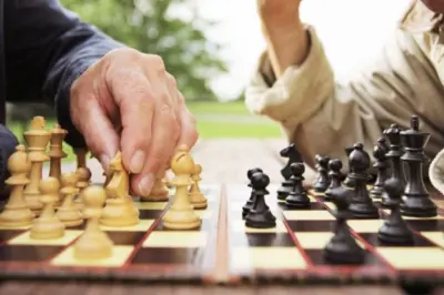Top 10 Best Indoor Games To Enjoy with Friends & Family