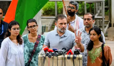 ధర్మేంద్ర ప్రధాన్ ను తీసేయాల్సిందే: రాహుల్ గాంధీ