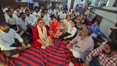 ਫਾਜ਼ਿਲਕਾ ਸੇਵਾ ਕੇਂਦਰ ਯੂਨੀਅਨ ਅਣਮਿੱਥੇ ਸਮੇਂ ਲਈ ਹੜ੍ਹਤਾਲ ’ਤੇ, ਸਮਾਜਸੇਵੀਆਂ ਨੇ ਦਿੱਤਾ ਸਮਰਥਨ