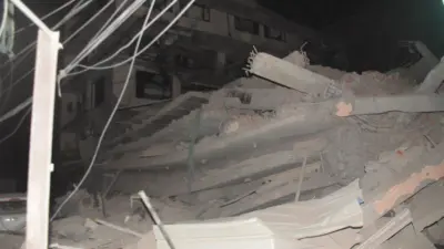 Delhi Building Collapse: دہلی کے ساکیت میں چار منزلہ عمارت منہدم،علاقے میں خوف و ہراس، 11 افراد کو ملبے سے زندہ نکال لیا گیا