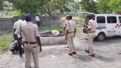 యువకుడి మర్మాంగాలు నలిపి హతమార్చిన స్నేహితులు