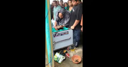 सुजीत सिन्हा का आज अंतिम संस्कार : पैरोल पर पहुंचीं रिया सिन्हा,पति के शव से लिपटकर फूट-फूटकर रोने लगी