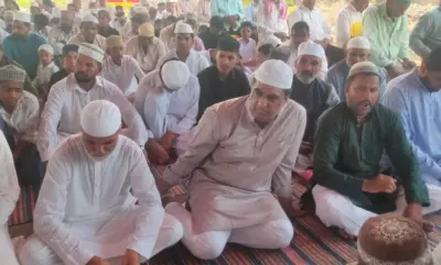 گمبھی راؤپیٹ میں عیدالاضحیٰ کی نماز عقیدت و احترام کے ساتھ ادا کی گئی - صدرنشین تلنگانہ وقف بورڈ سید عظمت اللہ حسینی کی شرکت