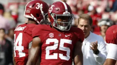 Josh Jacobs, once homeless, found it difficult to sleep on beds during Alabama days