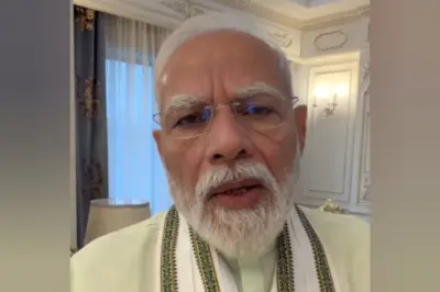 বিদেশ ভ্রমণ, ডেস্টিনেশন ওয়েডিং, সোনা কেনা নিয়ে মোদীর বার্তা, 'দেশের টাকা দেশেই রাখুন'