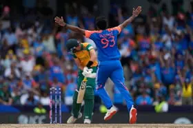 பேட்ஸ்மேன்களைப் பந்தாடிய டாப் 10 பௌலர்கள் யார் யார்..?
