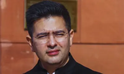 राघव चड्ढा बताएं, जनहित के मुद्दों पर मोदी सरकार के खिलाफ बोलने से क्यों डर रहे?- "आप"
