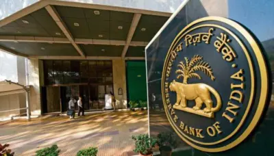 RBI की बड़ी कार्रवाई: ग्राहकों से ज्यादा ब्याज वसूलने पर 'बैंक ऑफ बड़ौदा' पर लगा ₹63 लाख का जुर्माना, GIC हाउसिंग भी फंसी