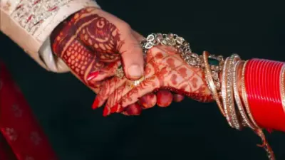 'साल में 80 लाख कमाने वाला दूल्हा चाहिए या फिर.', IPS अफसर की बेटी की अजीब शर्तों पर बवाल