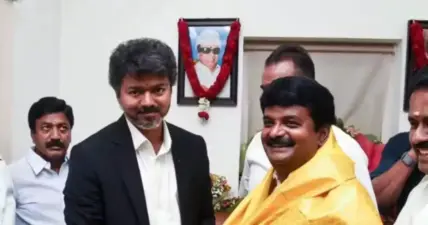 அடுத்தடுத்து நடக்கும் அதிரடி சம்பவம்! அதிமுகவுக்கு செக் வைத்த விஜய்.... புதுக்கோட்டையையே வளைக்கும் தவெக..! அரசியல் ரூட்டை கேட்டு ஆடிப்போன எடப்பாடி..!!