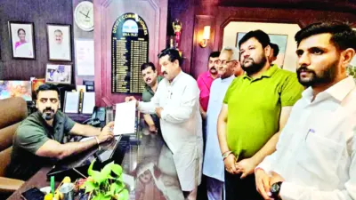 नीट धांधली के खिलाफ सडक़ों पर उतरी कांग्रेस - Divya Himachal