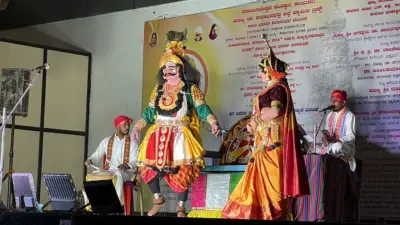 ಕರಾವಳಿಯ ಗಂಡುಕಲೆ ಕಂಡು ಮಂತ್ರಮುಗ್ಧರಾದ ಕಲಬುರಗಿ ಜನ: 'ಕಾಂತಾರ ಮಣಿ'ಯಲ್ಲಿ ದೈವ-ಮಾನವ ಸಂಬಂಧದ ರೋಚಕ ಅನಾವರಣ