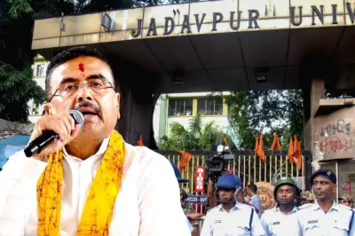 আজাদি স্লোগান আর নয়, আবর্জনা সাফ করার সময় এসেছে!