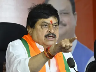 బండి భగీరథ్ కేసులో బీఆర్ఎస్ పై బీజేపీ ఘాటు విమర్శలు!