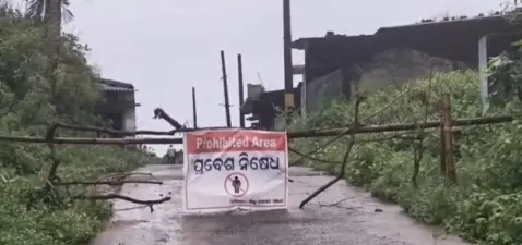 ଦିନକୁ ଦିନ କୂଳ ଲଙ୍ଗୁଛି ସମୁଦ୍ର : ଭୟଭୀତ ଅବସ୍ଥାରେ ଗ୍ରାମବାସୀ