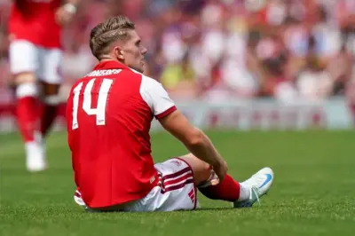 Arsenal agree swap deal with Atletico Madrid for Julian Alvarez plus Viktor Gyokeres