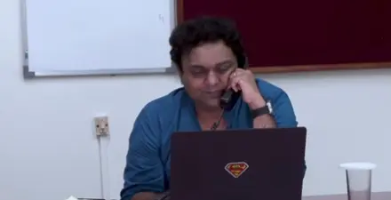 रंजक इतिहास मांडणाऱ्या मुंबईकर कृष्णा शेषाद्रींशी मोदींनी केली 'बात'