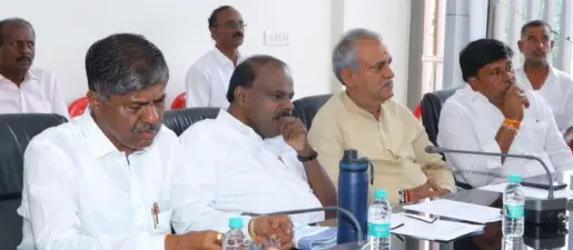 ಕೋಲಾರ ಕ್ಷೇತ್ರದ ಟಿಕೆಟ್ ವಿಚಾರ: ಎಚ್ಡಿಕೆ ಮುಂದೆ ಜೆಡಿಎಸ್ ಬಣ ಜಗಳ