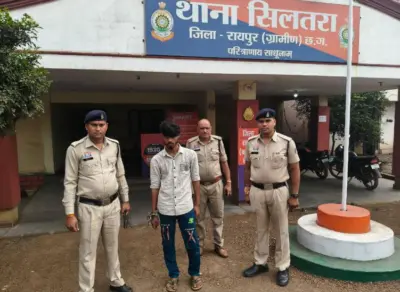 शराब के लिए पैसे नहीं देने पर युवक पर चाकू से हमला, आरोपी गिरफ्तार