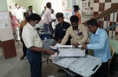 மின்னணு வாக்குப்பதிவு இயந்திரங்களைச் சரிபார்ப்பதில் குளறுபடி: கொளத்தூர் தொகுதியில் முறைகேடு என திமுக சட்டத்துறை குற்றச்சாட்டு!