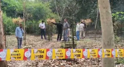 मध्य प्रदेश से दिल्ली तक फैला था आतंक का जाल: मुठभेड़ के बाद एम्स ट्रॉमा सेंटर पहुँचे लुटेरे, 7 खाली खोखे बरामद