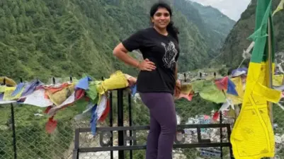 గృహప్రవేశంకు వచ్చారు ..నేపాల్ టూర్ కు వెళ్లారు .. తర్వాత ఏమైందో తెలియడం లేదు