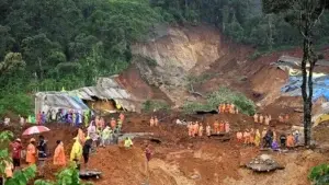 കനത്ത മഴയും മൂടല്മഞ്ഞും; കള്ളാടിയില് രക്ഷാപ്രവര്ത്തനം ദുഷ്കരം; മണ്ണ് മാറ്റാൻ 3 ദിവസമെടുത്തേക്കും | Wayanad Kalladi Landslide Rescue Delay