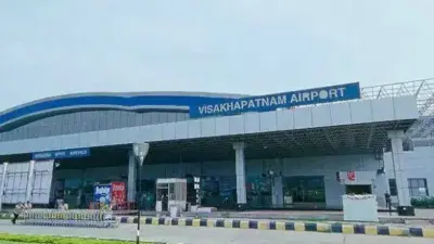 వైజాగ్ ఎయిర్పోర్ట్ తరలింపు ..ఒకవైపు బాధ ..మరోవైపు ఆనందం