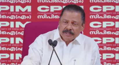 'പുറത്തു പറയാനാകാത്ത എന്ത് ഡീലിലാണ് ഹെലികോപ്റ്ററില് പോയതെന്ന് പറയുന്നില്ല, കളവ് പറയാതെ സമാധാനം കിട്ടാത്ത ആളാണ് മുഖ്യമന്ത്രി'; എം വി ഗോവിന്ദൻ