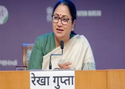 नई EV पॉलिसी पर CM रेखा गुप्ता ने खत्म किया सस्पेंस, खाते में सीधे पहुंचेगी सब्सिडी, 32 हजार चार्जिंग स्टेशन