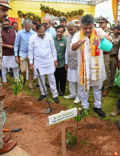 ಕೆಂಪೇಗೌಡ ಜಯಂತಿ: 13 ಲಕ್ಷ ಸಸಿ ನೆಟ್ಟು ಗಿನ್ನಿಸ್ ದಾಖಲೆ ಬರೆದ ಬಿಡಿಎ