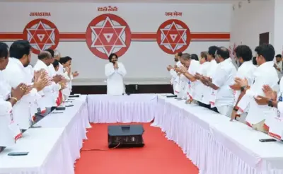 జనసేనలోకి ఇద్దరు మాజీ మంత్రులు, మాజీ ఎమ్మెల్యేలు?
