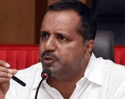 UT KHADER : ಕಳಪೆ ಸಿಹಿ ತಿಂಡಿ ಪೂರೈಕೆ - ಯಾರು ಸಿಕ್ಕಾಕೊಂಡ್ರೂ ಬಿಡಲ್ಲ ಎಂದ ಯು.ಟಿ. ಖಾದರ್