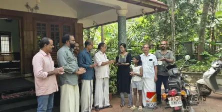 ഒഞ്ചിയത്ത് അമരപ്പന്തല് മത്സരത്തിനുള്ള തൈകള് വിതരണം ചെയ്തു
