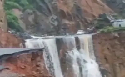 Meghalaya: Landslide cuts off Shillong-Dawki road