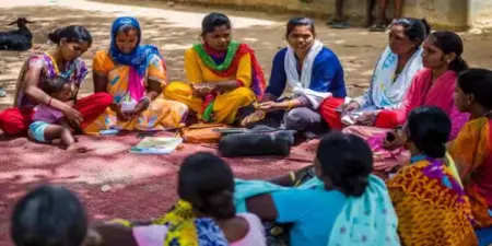 साढ़े दस लाख स्वयं सहायता समूहों से जुड़े सवा करोड़ ग्रामीण परिवारों की बदली तकदीर
