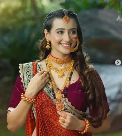 Why Do Thousands Still Wear This Traditional Uttarakhand Dress Today?