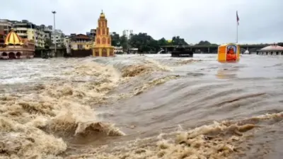 नाशिकमध्ये गोदावरीला मोसमातील सर्वात मोठा पूर