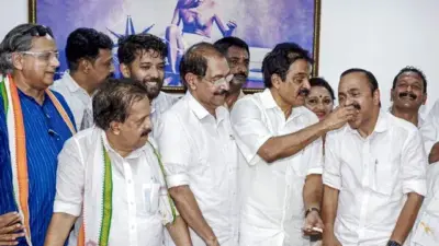 కేరళం సీఎం పదవి ఎవరికీ దక్కుతుందో ?