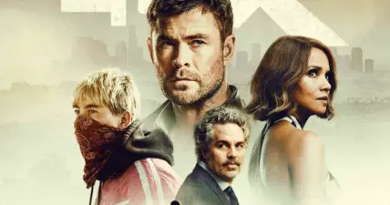 Crime 101 Movie Review: Chris Hemsworth's Thriller Plays Safe But Its Flawless Execution Takes The Brownie Points!