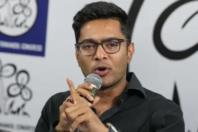 Abhishekh Banarjee অভিষেকের বাড়িতে সিআইডি
