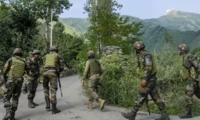 शोपियान मध्ये 'लष्कर'च्या टॉप कमांडरला घातल्या गोळ्या